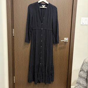 Elegant Black Button-Down Maxi Dress